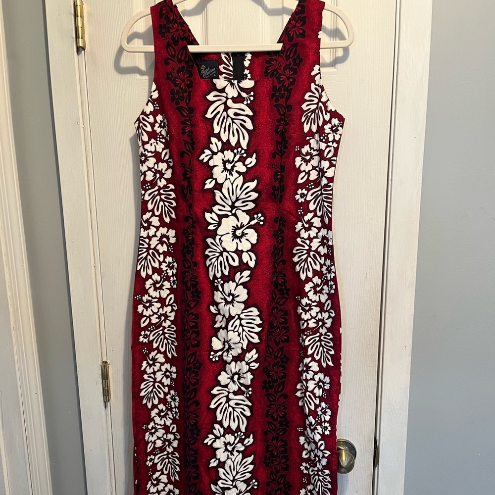 Vintage Hawaiian Maxi Dress Red W/ White Flowers Size L